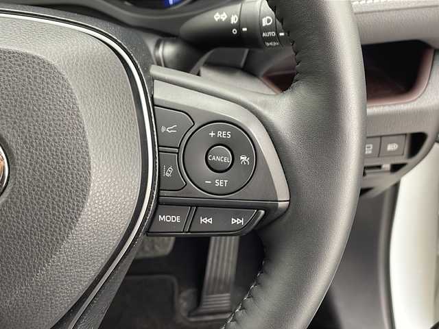 トヨタ ＲＡＶ４ 千葉県 2020(令2)年 1.5万km ホワイトパールクリスタルシャイン 衝突軽減ブレーキ/レーンキープアシスト/レーダークルーズコントロール/オートマチックハイビーム/純正メモリナビ/（フルセグ/Bluetooth/FM/AM/USB）/バックカメラ/ＥＴＣ/ドライブレコーダー（前後）/アイドリングストップ/ステアリングヒーター/シートヒーター（運転席＋助手席）/シートメモリー/LEDヘッドライト/フォグライト/電動格納ミラー/W＋サイド＋カーテンエアバッグ