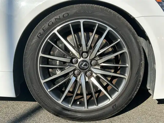 レクサス ＬＳ 460 Fスポーツ 和歌山県 2013(平25)年 6.6万km ホワイトノーヴァガラスフレーク サンルーフ/純正ナビ/バックカメラ/（BT/CD/DVD）/クルーズコントロール/クリアランスソナー/フロアマット/レザーシート/パワーシート/ポジションメモリー/シートヒーター/シートエアベンチレーション/純正アルミホイール/純正フロアマット/キセノンヘッドライト/フォグランプ/オートライト