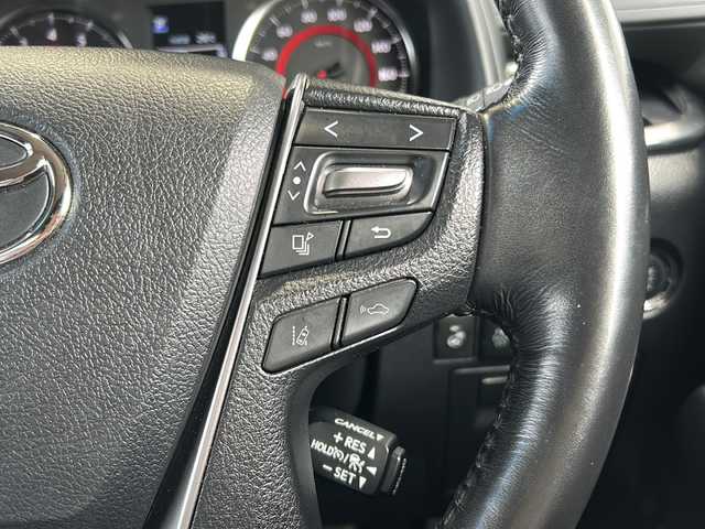 トヨタ ヴェルファイア Z Gエディション 静岡県 2019(令1)年 3.5万km バーニングブラッククリスタルシャインガラスフレーク 【安全装備】/トヨタセーフティセンス/プリクラッシュセーフティ/（ミリ波レーダー・単眼カメラ・昼自転車運転者＆夜間歩行者検知機能付）/（対車両：自車車速域約10km/hから最高速度：最大約40km/h減速可）/（対歩行者：自車車速域約10km/hから80km/h間：最大約30km/h減速可）/レーダークルーズコントロール（全車速追従機能付/ブレーキ制御付）/レーントレーシングアシスト（LTA）（作動車速：50km/h以上時）/（ステアリング操作支援）/ロードサインアシスト（RSA）（道路標識認識支援）/オートマチックハイビーム/【主要装備】/レザーシート　/純正１０インチナビ　/バックカメラ　/フルセグテレビ　/純正１２インチフリップダウンモニター　/三眼ＬＥＤヘッドライト　/トヨタセーフティセンス　/パワーバックドア　/両側パワスラ　/シートヒーター
