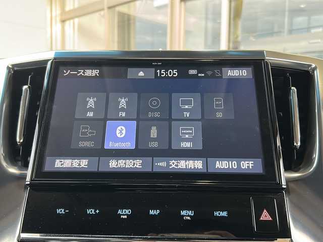 トヨタ ヴェルファイア Z Gエディション 静岡県 2019(令1)年 3.5万km バーニングブラッククリスタルシャインガラスフレーク 【安全装備】/トヨタセーフティセンス/プリクラッシュセーフティ/（ミリ波レーダー・単眼カメラ・昼自転車運転者＆夜間歩行者検知機能付）/（対車両：自車車速域約10km/hから最高速度：最大約40km/h減速可）/（対歩行者：自車車速域約10km/hから80km/h間：最大約30km/h減速可）/レーダークルーズコントロール（全車速追従機能付/ブレーキ制御付）/レーントレーシングアシスト（LTA）（作動車速：50km/h以上時）/（ステアリング操作支援）/ロードサインアシスト（RSA）（道路標識認識支援）/オートマチックハイビーム/【主要装備】/レザーシート　/純正１０インチナビ　/バックカメラ　/フルセグテレビ　/純正１２インチフリップダウンモニター　/三眼ＬＥＤヘッドライト　/トヨタセーフティセンス　/パワーバックドア　/両側パワスラ　/シートヒーター