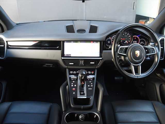 ポルシェ カイエン 和歌山県 2019(令1)年 3.9万km 黒 黒革 /ACC /ナビ /360度カメラ /CarPlay /BSM /サラウンドアシスト /ポルシェアクティブセーフ /オートテールゲート /パワーシート /シートヒーター /LEDライト /ETC/取扱説明書/保証書/スペアキー