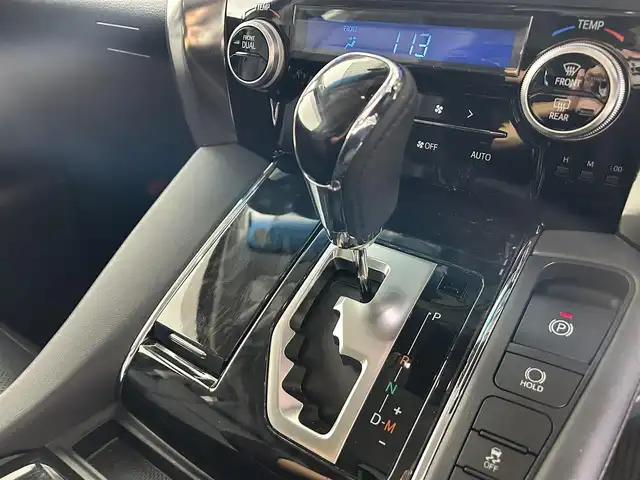 トヨタ アルファード S Cパッケージ 佐賀県 2019(平31)年 5.5万km ホワイトパールクリスタルシャイン アルパイン製11インチナビ/フルセグTV/CD/DVD/Bluetooth/アルパイン製12.8インチフリップダウンモニター/ワンオーナー/バックカメラ/衝突被害軽減システム/ブラインドスポットモニター/レーダークルーズコントロール/レーンアシスト/ロードサインアシスト/パーキングサポートブレーキ/クリアランスソナー/オートライト/オートマチックハイビーム/3眼LEDヘッドライト/LEDフォグライト/前後ドライブレコーダー/ビルトインETC/電動パーキング/ブレーキホールド/ステアリングヒーター/両側パワースライドドア/パワーバックドア/運転席・助手席シートヒータ/運転席・助手席エアシート/運転席・助手席パワーシート/メモリーシート/合皮シート/ISOFIX対応/純正18インチアルミホイール/純正フロアマット/スマートキー