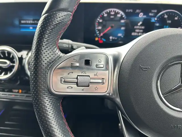 メルセデス・ベンツ ＧＬＡ２００ｄ 4マチック AMGライン 埼玉県 2020(令2)年 5.1万km 黒 ワンオーナー /黒半革シート /ACC /純正ナビ /レーダーセーフティーパッケージ /ナビゲーションパッケージ /アンビエントライト /全周囲カメラ /レーンチェンジアシスト /ブラインドスポットモニター /前席シートヒータ /ドライブレコーダー