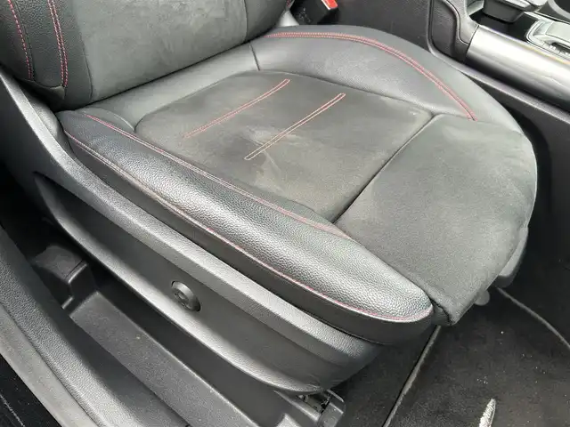 メルセデス・ベンツ ＧＬＡ２００ｄ 4マチック AMGライン 埼玉県 2020(令2)年 5.1万km 黒 ワンオーナー /黒半革シート /ACC /純正ナビ /レーダーセーフティーパッケージ /ナビゲーションパッケージ /アンビエントライト /全周囲カメラ /レーンチェンジアシスト /ブラインドスポットモニター /前席シートヒータ /ドライブレコーダー