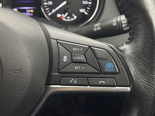 日産 エクストレイル 20Xi 秋田県 2018(平30)年 5.3万km チタニウムカーキ 4WD/純正ナビ　/フルセグTV/CD/DVD/Bluetooth/アラウンドビューカメラ　/プロパイロット　/パワーバックドア　/衝突軽減防止ブレーキ　/横滑り防止装置　/レーンキープアシスト/ダウンヒルアシストコントロール/前後クリアランスソナー/前方ドラレコ　/ビルトインＥＴＣ　/ＬＥＤヘッドライト　/オービスレーダー　/フォグランプ/スマートキー/純正フロアマット/純正アルミホイール