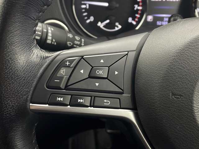 日産 エクストレイル 20Xi 秋田県 2018(平30)年 5.3万km チタニウムカーキ 4WD/純正ナビ　/フルセグTV/CD/DVD/Bluetooth/アラウンドビューカメラ　/プロパイロット　/パワーバックドア　/衝突軽減防止ブレーキ　/横滑り防止装置　/レーンキープアシスト/ダウンヒルアシストコントロール/前後クリアランスソナー/前方ドラレコ　/ビルトインＥＴＣ　/ＬＥＤヘッドライト　/オービスレーダー　/フォグランプ/スマートキー/純正フロアマット/純正アルミホイール