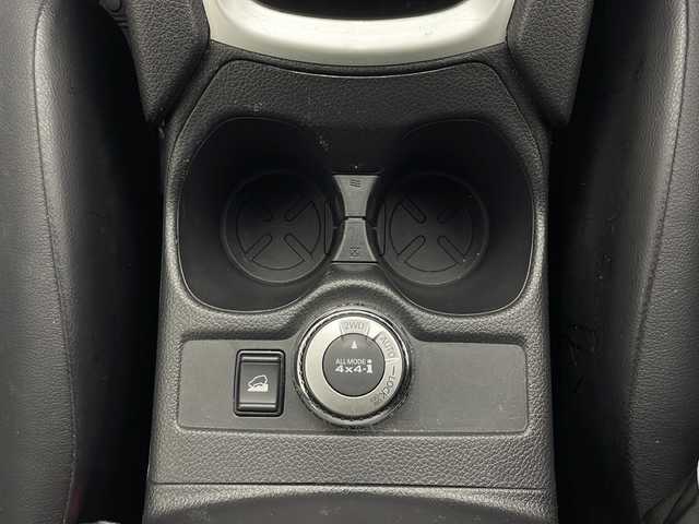 日産 エクストレイル 20Xi 秋田県 2018(平30)年 5.3万km チタニウムカーキ 4WD/純正ナビ　/フルセグTV/CD/DVD/Bluetooth/アラウンドビューカメラ　/プロパイロット　/パワーバックドア　/衝突軽減防止ブレーキ　/横滑り防止装置　/レーンキープアシスト/ダウンヒルアシストコントロール/前後クリアランスソナー/前方ドラレコ　/ビルトインＥＴＣ　/ＬＥＤヘッドライト　/オービスレーダー　/フォグランプ/スマートキー/純正フロアマット/純正アルミホイール