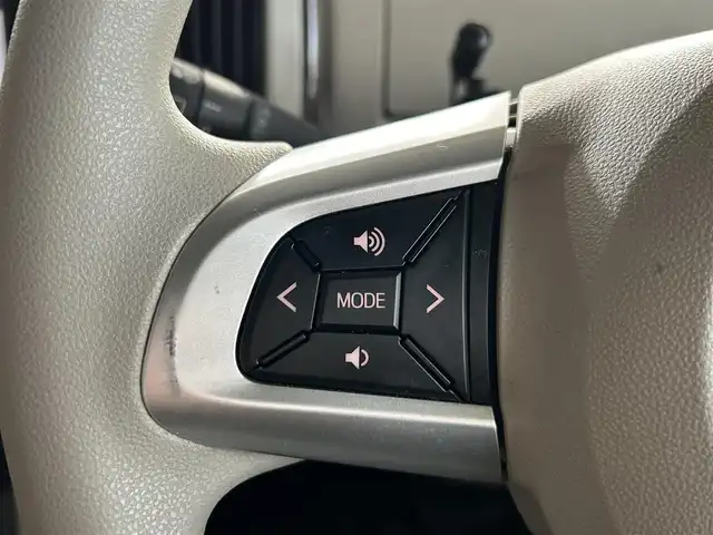 ダイハツ ムーヴ キャンバス G メイクアップ リミテッド　SAⅢ 愛知県 2020(令2)年 2.4万km パールホワイトⅢ/ナチュラルベージュマイカメタリック 2トーン エンジンスタートボタン/純正ナビ（フルセグTV/Bluetooth/DVD）/衝突軽減システム/横滑り防止装置/Wエアバック/車外カメラ（全方位・バック）/LEDライト/オートマチックハイビーム/社外フロアマット