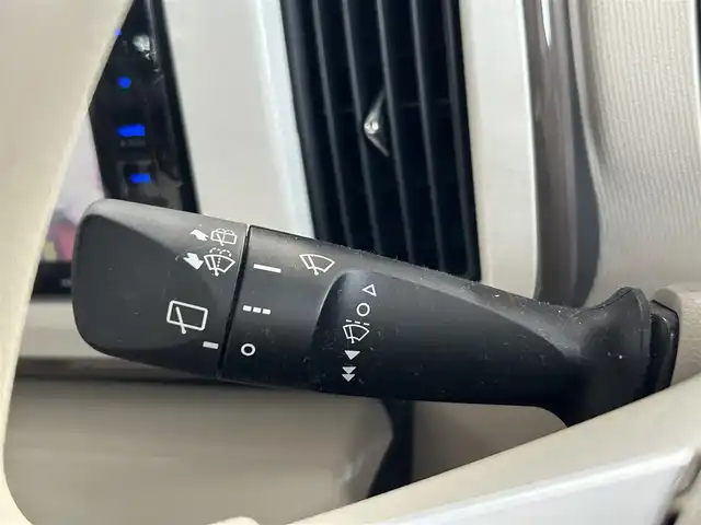 ダイハツ ムーヴ キャンバス G メイクアップ リミテッド　SAⅢ 愛知県 2020(令2)年 2.4万km パールホワイトⅢ/ナチュラルベージュマイカメタリック 2トーン エンジンスタートボタン/純正ナビ（フルセグTV/Bluetooth/DVD）/衝突軽減システム/横滑り防止装置/Wエアバック/車外カメラ（全方位・バック）/LEDライト/オートマチックハイビーム/社外フロアマット