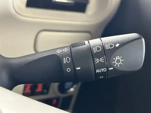 ダイハツ ムーヴ キャンバス G メイクアップ リミテッド　SAⅢ 愛知県 2020(令2)年 2.4万km パールホワイトⅢ/ナチュラルベージュマイカメタリック 2トーン エンジンスタートボタン/純正ナビ（フルセグTV/Bluetooth/DVD）/衝突軽減システム/横滑り防止装置/Wエアバック/車外カメラ（全方位・バック）/LEDライト/オートマチックハイビーム/社外フロアマット