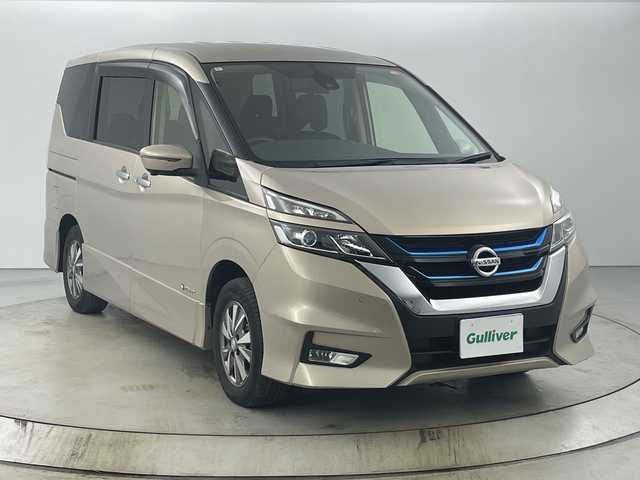 日産 セレナ e－パワー ハイウェイスター V 愛知県 2018(平30)年 6.2万km カシミヤグレージュ 禁煙車/純正9インチナビ/（CD/DVD/Bluetooth/フルセグTV/SD)/全方位カメラ/セーフティパックB/・プロパイロット/・車線逸脱防止支援システムシステム/・インテリジェントパーキングアシスト/・ふらつき警報/・前後クリアランスソナー/・電動パーキングブレーキ/・オートブレーキホールド/・ヒーター付きドアミラー/・SRSカーテンエアバッグ＆サイドエアバッグ/・ステアリングスイッチ/衝突軽減ブレーキ/オートマチックハイビーム/レーダークルーズコントロール/標識認識機能/ETC/インテリジェントルームミラー/前席シートヒーター/ステアリングヒーター/両側パワースライドドア/純正15インチアルミホイール/スマートキー/スペアキー1本/プッシュスタート/LEDヘッドライト/フロントフォグランプ/純正フロアマット/横滑り防止装置/電動格納ミラー/オートエアコン