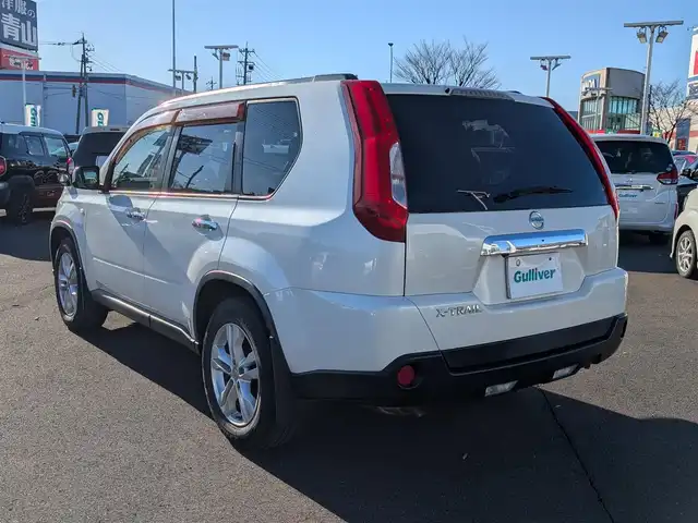 日産 エクストレイル 20X 福井県 2012(平24)年 13.7万km ブリリアントホワイトパール ４WD/純正メモリナビ/AM/FM/フルセグ/BT/CD/DVD/バックカメラ/横滑り防止装置/盗難防止装置/寒冷地仕様/前後ドライブレコーダー/ETC/全席シートヒーター/フロントシート防水加工/ダブルエアバッグ/純正フロアマット/純正17インチAW/キセノンヘッドライト/Fフォグ/スマートキー