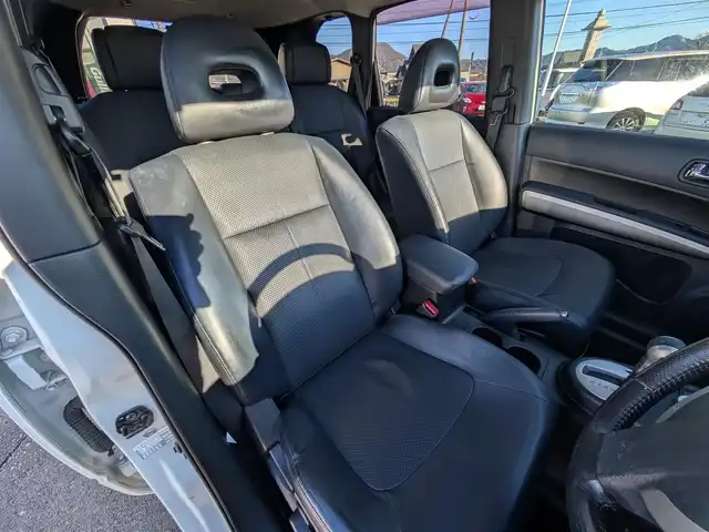 日産 エクストレイル 20X 福井県 2012(平24)年 13.7万km ブリリアントホワイトパール ４WD/純正メモリナビ/AM/FM/フルセグ/BT/CD/DVD/バックカメラ/横滑り防止装置/盗難防止装置/寒冷地仕様/前後ドライブレコーダー/ETC/全席シートヒーター/フロントシート防水加工/ダブルエアバッグ/純正フロアマット/純正17インチAW/キセノンヘッドライト/Fフォグ/スマートキー