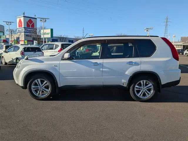 日産 エクストレイル 20X 福井県 2012(平24)年 13.7万km ブリリアントホワイトパール ４WD/純正メモリナビ/AM/FM/フルセグ/BT/CD/DVD/バックカメラ/横滑り防止装置/盗難防止装置/寒冷地仕様/前後ドライブレコーダー/ETC/全席シートヒーター/フロントシート防水加工/ダブルエアバッグ/純正フロアマット/純正17インチAW/キセノンヘッドライト/Fフォグ/スマートキー