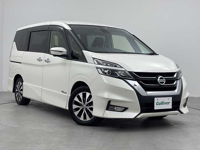 日産 セレナ ハイウェイスター Vセレクション 三重県 2017(平29)年 6.1万km ブリリアントホワイトパール プロパイロット　/純正９型ナビ：MM517D-L/【CD/DVD/SD/Bluetooth/Blu-ray】/地デジ対応テレビ/後席モニター　/全方位カメラ　/パーキングアシスト　/電子パーキング　/追従クルーズコントロール　/両側パワースライドドア/ハンズフリー付きパワースライドドア/デジタルインナーミラー/前後クリアランスソナー/革巻きステア/リモコン/背面テーブル×2/2列目ＵＳＢポート×2　/ドライブレコーダー