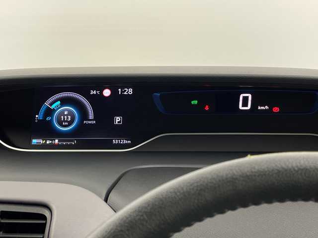 日産 セレナ e－パワー ハイウェイスター V 新潟県 2021(令3)年 5.3万km ダイヤモンドブラック 純正大画面メモリーナビ/CD/DVD/USB/HDMI/Bluetooth/SD/フルセグTV/アラウンドビューモニター/両側パワースライドドア/プロパイロット/車線逸脱防止支援システム/アラウンドビューモニター/インテリジェントルームミラー/インテリジェントパーキングアシスト/オートブレーキホールド/LEDオートヘッドライト/ハイビームアシスト/シートヒーター/ステアリングヒーター/革ステアリング/純正16インチアルミホイール/純正フロアマット/ドアバイザー/スマートキー/プッシュスタート/純正ドライブレコーダー/ビルトインETC