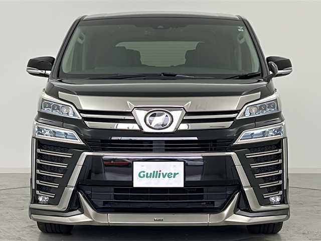 トヨタ ヴェルファイア Z Gエディション 宮城県 2018(平30)年 2.7万km ブラック モデリスタフルエアロ/トヨタセーフティセンス/・プリクラッシュセーフティ/・レーダークルーズコントロール/・レーンキープアシスト/・オートマチックハイビーム/デジタルインナーミラー/三眼LEDヘッドライト/シーケンシャルランプ/純正12型フリップダウンモニター/純正10型ナビ/・CD.DVD.SD.Bluetooth/フルセグTV（走行中視聴可能）/バックモニター/両側パワースライドドア/電動リアゲート/レザーシート/・パワーシート（1/2列目）/・シートヒーター（前席）/・シートベンチレーション（前席）/ビルトインETC2.0/AC100V充電/ステアリングヒーター/革巻きステアリング/ステアリングリモコン/プッシュスタート/スマートキー/純正18インチアルミホイール/純正フロアマット/後席ロールサンシェード