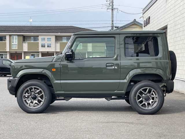 スズキ ジムニー XC 愛知県 2025(令7)年 0.1万km未満 ジャングルグリーン AIS検査済み/【2504005759】/4WD/衝突軽減ブレーキ/レーンキープアシスト/ヒルディセントコントロール/クルーズコントロール/クリアランスソナー/LEDヘッドライト/オートライト/フォグランプ/プッシュスタート/スマートキー