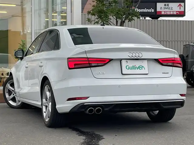 アウディ Ａ３ セダン 40TFSI クワトロ スポーツ 道央・札幌 2019(令1)年 1.9万km グレイシアホワイトメタリック ・４WD/・衝突軽減ブレーキ/・純正ナビ/　CD＆BT＆USB＆TV/・バックカメラ/・コーナーセンサー/・レザーシート/・パワーシート/・シートヒーター/・アイドリングストップ/・プッシュスタート/・スマートキー/・クルーズコントロール/・レーンキープアシスト/・オートエアコン/・オートライト/・MT付きAT/・パドルシフト/・ビルトインETC/・ミラーヒーター/・純正フロアマット/・ウィンカーミラー/・LEDヘッドライト/・フォグライト/・スペアキー