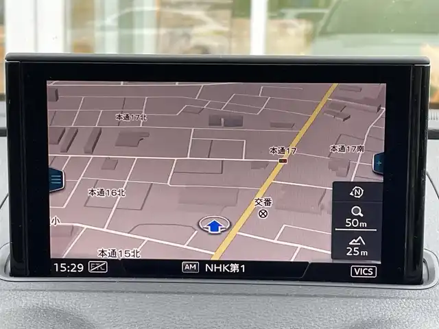 アウディ Ａ３ セダン 40TFSI クワトロ スポーツ 道央・札幌 2019(令1)年 1.9万km グレイシアホワイトメタリック ・４WD/・衝突軽減ブレーキ/・純正ナビ/　CD＆BT＆USB＆TV/・バックカメラ/・コーナーセンサー/・レザーシート/・パワーシート/・シートヒーター/・アイドリングストップ/・プッシュスタート/・スマートキー/・クルーズコントロール/・レーンキープアシスト/・オートエアコン/・オートライト/・MT付きAT/・パドルシフト/・ビルトインETC/・ミラーヒーター/・純正フロアマット/・ウィンカーミラー/・LEDヘッドライト/・フォグライト/・スペアキー