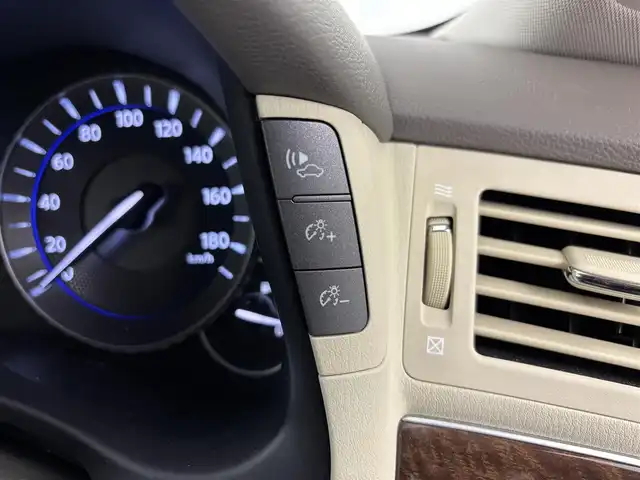 日産 フーガ ハイブリッド 埼玉県 2015(平27)年 3.8万km スーパーブラック 純正ナビ(フルセグ/CD/AM/FM)/ビルトインETC/前方ドライブレコーダー/アラウンドビューモニター/シートメモリー/パワーシートD+N席/純正アルミホイール１８インチ/レーダークルーズコントロール/コーナーセンサー前後/ＬＥＤヘッドライト/プッシュスタート/スマートキー/フロアマット純正