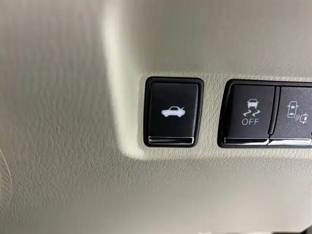 日産 フーガ ハイブリッド 埼玉県 2015(平27)年 3.8万km スーパーブラック 純正ナビ(フルセグ/CD/AM/FM)/ビルトインETC/前方ドライブレコーダー/アラウンドビューモニター/シートメモリー/パワーシートD+N席/純正アルミホイール１８インチ/レーダークルーズコントロール/コーナーセンサー前後/ＬＥＤヘッドライト/プッシュスタート/スマートキー/フロアマット純正