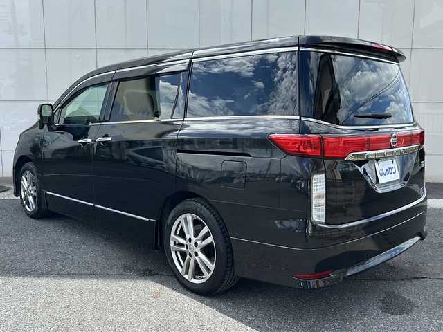 日産 エルグランド 250ハイウェイスター 埼玉県 2012(平24)年 10.4万km ファントムブラック (株)IDOMが運営する【じしゃロン熊谷店】の自社ローン専用車両になりますこちらは現金またはオートローンご利用時の価格です。自社ローンご希望の方は別途その旨お申付け下さい/純正SDナビ/（フルセグTV/Bluetooth/AM/FM/CD/DVD/AUX)/バックカメラ/ETC/両側パワースライドドア/ロールサンシェード/オットマン/プッシュスタート/スマートキースペアキー×1/純正ドアバイザー/LEDオートヘッドライト/車両・ナビ取扱説明書/保証書