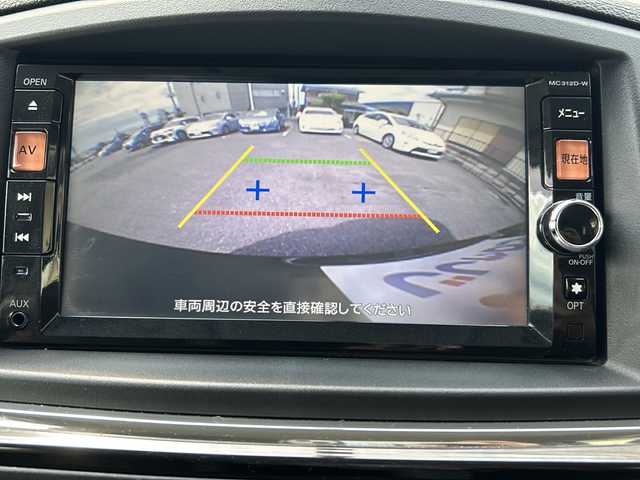 日産 エルグランド 250ハイウェイスター 埼玉県 2012(平24)年 10.4万km ファントムブラック (株)IDOMが運営する【じしゃロン熊谷店】の自社ローン専用車両になりますこちらは現金またはオートローンご利用時の価格です。自社ローンご希望の方は別途その旨お申付け下さい/純正SDナビ/（フルセグTV/Bluetooth/AM/FM/CD/DVD/AUX)/バックカメラ/ETC/両側パワースライドドア/ロールサンシェード/オットマン/プッシュスタート/スマートキースペアキー×1/純正ドアバイザー/LEDオートヘッドライト/車両・ナビ取扱説明書/保証書