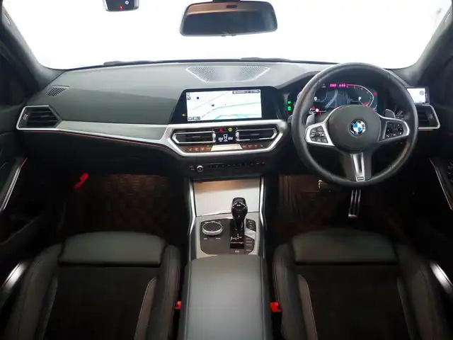 ＢＭＷ ３２０ｄ xDrive Mスポーツ 兵庫県 2021(令3)年 4万km ミネラルグレー ブラックキドニーグリル/ハイラインパッケージ/黒革/シートヒーター/パワーシート/ドライビング・アシスト・プロフェッショナル：/トラフィック・サイン・アシスト（速度制限認識）/ ACC／アクティブ・クルーズ・コントロール（ストップ&ゴー機能付）/ステアリング&レーン・コントロール・アシスト/レーン・ディパーチャー・ウォーニング（車線逸脱警告システム）/レーン・チェンジ・ウォーニング/レーン・チェンジ・アシスト/クロス・トラフィック・ウォーニング（フロント&リヤ）/前車接近警告機能/後車衝突警告機能/衝突回避・被害軽減ブレーキ（事故回避アシスト付）/アクティブ・サイド・コリジョン・プロテクション/エマージェンシー・ストップ・アシスト/純正ナビ/全方位カメラ/ETC/スマートキー/LEDヘッドライト/前後ドライブレコーダー