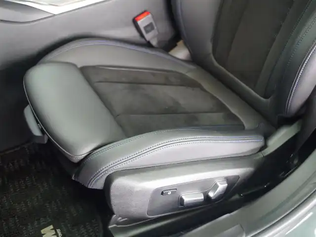 ＢＭＷ ３２０ｄ xDrive Mスポーツ 兵庫県 2021(令3)年 4万km ミネラルグレー ブラックキドニーグリル/ハイラインパッケージ/黒革/シートヒーター/パワーシート/ドライビング・アシスト・プロフェッショナル：/トラフィック・サイン・アシスト（速度制限認識）/ ACC／アクティブ・クルーズ・コントロール（ストップ&ゴー機能付）/ステアリング&レーン・コントロール・アシスト/レーン・ディパーチャー・ウォーニング（車線逸脱警告システム）/レーン・チェンジ・ウォーニング/レーン・チェンジ・アシスト/クロス・トラフィック・ウォーニング（フロント&リヤ）/前車接近警告機能/後車衝突警告機能/衝突回避・被害軽減ブレーキ（事故回避アシスト付）/アクティブ・サイド・コリジョン・プロテクション/エマージェンシー・ストップ・アシスト/純正ナビ/全方位カメラ/ETC/スマートキー/LEDヘッドライト/前後ドライブレコーダー