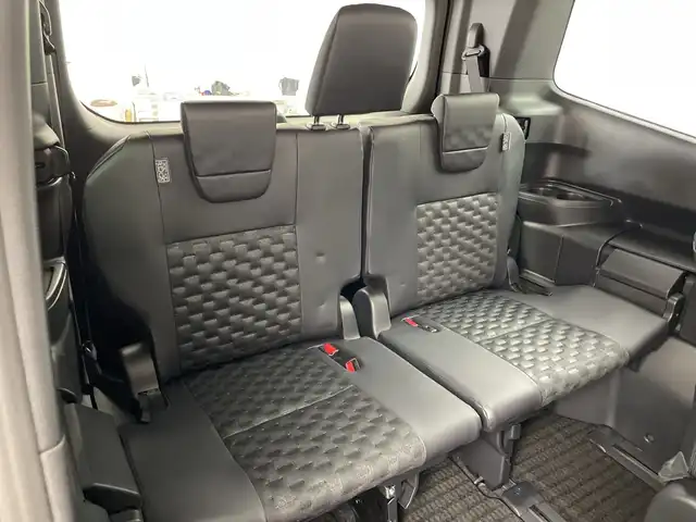トヨタ ヴォクシー S－Z 群馬県 2024(令6)年 0.1万km アティチュードブラックマイカ 純正１０．５型ナビ 純正13.2型後席モニター 全周囲カメラ　快適利便　モデリスタエアロ　両側電動スライドドア　電動リアゲート　衝突被害軽減ブレーキ シートヒーター　前後ドラレコ　ＥＴＣ２．０　禁煙