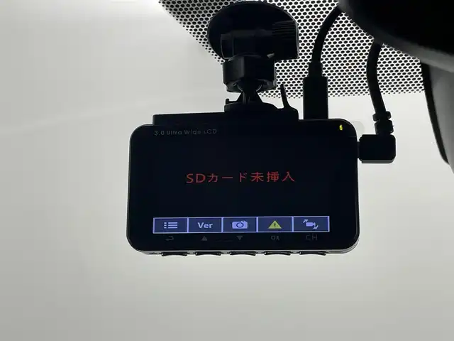 トヨタ ＲＡＶ４ ハイブリッドG 岡山県 2022(令4)年 2.9万km ホワイトパールクリスタルシャイン 純正９インチディスプレイオーディオ/（BT/USB/Carplay/IPod)/衝突軽減ブレーキ/全周囲カメラ/追従型クルーズコントロール/レーンキープアシスト/踏み間違い防止/コーナーセンサー/ブラインドスポットモニター/モデリスタ（前・横・後下）/ルーフレール/シートヒーター(運転席・助手席）/エアシート（運転席・助手席）/電動リアゲート/ステアリングヒーター/ドライブレコーダー（前・後）/パワーシート/電動リアゲート/ＬＥＤヘッドライト/オートハイビーム/オートライト/フォグランプ/プッシュスタート/ビルトインＥＴＣ/スマートキー×1/アイドリングストップ/純正フロアマット/純正18インチAW/ISOFIX/ステアリングスイッチ/チルトステアリング/シートリフター/ウインカーミラー/ドアバイザー/新車保証書/取扱説明書/スペアキー×１