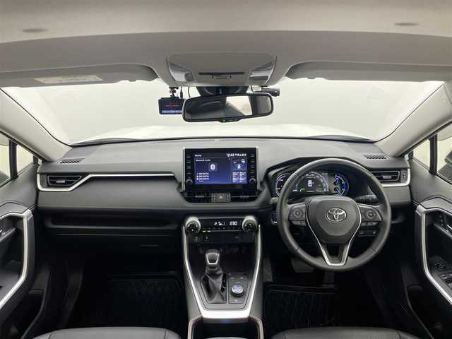 トヨタ ＲＡＶ４ ハイブリッドG 福岡県 2022(令4)年 2.9万km ホワイトパールクリスタルシャイン 純正９インチディスプレイオーディオ/（BT/USB/Carplay/IPod)/衝突軽減ブレーキ/全周囲カメラ/追従型クルーズコントロール/レーンキープアシスト/踏み間違い防止/コーナーセンサー/ブラインドスポットモニター/モデリスタ（前・横・後下）/ルーフレール/シートヒーター(運転席・助手席）/エアシート（運転席・助手席）/電動リアゲート/ステアリングヒーター/ドライブレコーダー（前・後）/パワーシート/電動リアゲート/ＬＥＤヘッドライト/オートハイビーム/オートライト/フォグランプ/プッシュスタート/ビルトインＥＴＣ/スマートキー×1/アイドリングストップ/純正フロアマット/純正18インチAW/ISOFIX/ステアリングスイッチ/チルトステアリング/シートリフター/ウインカーミラー/ドアバイザー/新車保証書/取扱説明書/スペアキー×１