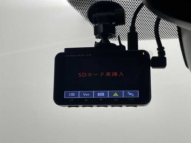 トヨタ ＲＡＶ４ ハイブリッドG 福岡県 2022(令4)年 2.9万km ホワイトパールクリスタルシャイン 純正９インチディスプレイオーディオ/（BT/USB/Carplay/IPod)/衝突軽減ブレーキ/全周囲カメラ/追従型クルーズコントロール/レーンキープアシスト/踏み間違い防止/コーナーセンサー/ブラインドスポットモニター/モデリスタ（前・横・後下）/ルーフレール/シートヒーター(運転席・助手席）/エアシート（運転席・助手席）/電動リアゲート/ステアリングヒーター/ドライブレコーダー（前・後）/パワーシート/電動リアゲート/ＬＥＤヘッドライト/オートハイビーム/オートライト/フォグランプ/プッシュスタート/ビルトインＥＴＣ/スマートキー×1/アイドリングストップ/純正フロアマット/純正18インチAW/ISOFIX/ステアリングスイッチ/チルトステアリング/シートリフター/ウインカーミラー/ドアバイザー/新車保証書/取扱説明書/スペアキー×１