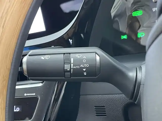 レクサス ＥＳ 300h バージョンL 埼玉県 2024(令6)年 1万km ソニッククォーツ マークレビンソン　サンルーフ　キャメルレザー　パノラミックビューモニター　１２．３インチナビ　ワイヤレス充電　三眼ＬＥＤヘッドライト　パワートランク　シートヒーター　ベンチレーション　ＨＵＤ　ＢＳＭ