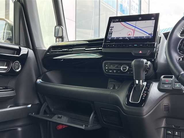 ホンダ Ｎ ＢＯＸ カスタム L ターボ 山形県 2023(令5)年 2.1万km プラチナホワイトパール 4WD/ワンオーナー/ホンダセーフティセンス/純正ナビ/（Bluetooth/CD/DVD/フルセグ/USB)/レーダークルーズコントロール/後方コーナーセンサー/両側パワースライドドア/前後純正ドライブレコーダー/ハーフレザーシート/前席シートヒーター/横滑り防止装置/レーンキープアシスト/パドルシフト/オートライト/LEDヘッドライト/フォグランプ/電動格納ミラー/ウィンカーミラー/純正アルミホイール/純正フロアマット/スマートキー/スペアキー/ドアバイザー