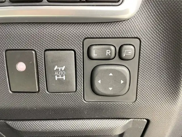 トヨタ エスティマ アエラス スマート 道央・札幌 2016(平28)年 6.3万km スパークリングブラックパールクリスタルシャイン トヨタセーフティーセンス/・衝突軽減ブレーキ/・クリアランスソナー/・車線逸脱/・横滑り防止/・クルーズコントロール/・オートライト/・オートマチックハイビーム/純正9インチナビ/・AM/FM/SD/MSV/・フルセグTV/ CD/DVD/・Bluetooth/LEDヘッドライト/両側電動スライドドア/パワーバックドア/４WD/純正ビルトインETC/前席シートヒーター/純正フロアマット/純正ドアバイザー/純正18インチアルミホイール/プッシュスタート/スマートキー