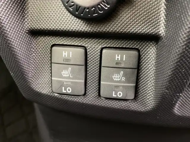 トヨタ エスティマ アエラス スマート 道央・札幌 2016(平28)年 6.3万km スパークリングブラックパールクリスタルシャイン トヨタセーフティーセンス/・衝突軽減ブレーキ/・クリアランスソナー/・車線逸脱/・横滑り防止/・クルーズコントロール/・オートライト/・オートマチックハイビーム/純正9インチナビ/・AM/FM/SD/MSV/・フルセグTV/ CD/DVD/・Bluetooth/LEDヘッドライト/両側電動スライドドア/パワーバックドア/４WD/純正ビルトインETC/前席シートヒーター/純正フロアマット/純正ドアバイザー/純正18インチアルミホイール/プッシュスタート/スマートキー