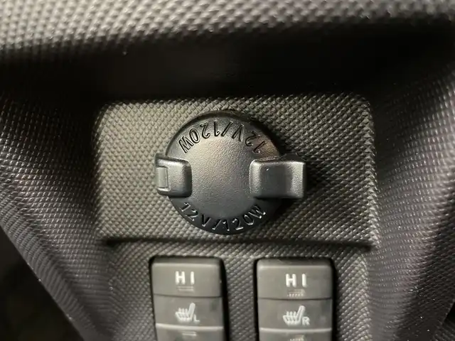 トヨタ エスティマ アエラス スマート 道央・札幌 2016(平28)年 6.3万km スパークリングブラックパールクリスタルシャイン トヨタセーフティーセンス/・衝突軽減ブレーキ/・クリアランスソナー/・車線逸脱/・横滑り防止/・クルーズコントロール/・オートライト/・オートマチックハイビーム/純正9インチナビ/・AM/FM/SD/MSV/・フルセグTV/ CD/DVD/・Bluetooth/LEDヘッドライト/両側電動スライドドア/パワーバックドア/４WD/純正ビルトインETC/前席シートヒーター/純正フロアマット/純正ドアバイザー/純正18インチアルミホイール/プッシュスタート/スマートキー