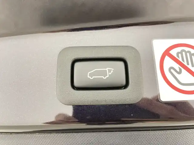 トヨタ エスティマ アエラス スマート 道央・札幌 2016(平28)年 6.3万km スパークリングブラックパールクリスタルシャイン トヨタセーフティーセンス/・衝突軽減ブレーキ/・クリアランスソナー/・車線逸脱/・横滑り防止/・クルーズコントロール/・オートライト/・オートマチックハイビーム/純正9インチナビ/・AM/FM/SD/MSV/・フルセグTV/ CD/DVD/・Bluetooth/LEDヘッドライト/両側電動スライドドア/パワーバックドア/４WD/純正ビルトインETC/前席シートヒーター/純正フロアマット/純正ドアバイザー/純正18インチアルミホイール/プッシュスタート/スマートキー