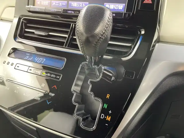 トヨタ エスティマ アエラス スマート 道央・札幌 2016(平28)年 6.3万km スパークリングブラックパールクリスタルシャイン トヨタセーフティーセンス/・衝突軽減ブレーキ/・クリアランスソナー/・車線逸脱/・横滑り防止/・クルーズコントロール/・オートライト/・オートマチックハイビーム/純正9インチナビ/・AM/FM/SD/MSV/・フルセグTV/ CD/DVD/・Bluetooth/LEDヘッドライト/両側電動スライドドア/パワーバックドア/４WD/純正ビルトインETC/前席シートヒーター/純正フロアマット/純正ドアバイザー/純正18インチアルミホイール/プッシュスタート/スマートキー