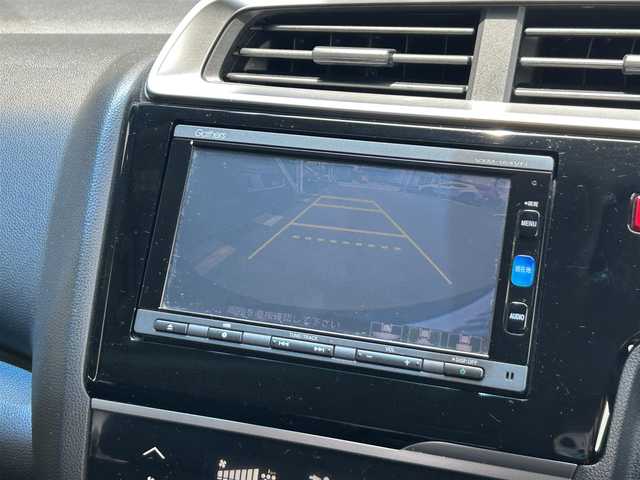 ホンダ フィット 13G Fパッケージ 静岡県 2016(平28)年 5.3万km クリスタルブラックパール Ｆパッケージ/純正ＧＡＴＨＥＲＳナビ/ＴＶ/バックカメラ/ＥＴＣ/プッシュスタート/スマートキー/ＬＥＤヘッドライト/電動格納ミラー/オートリトラミラー/盗難防止装置/純正フロアマット/ドアバイザー/アームレスト