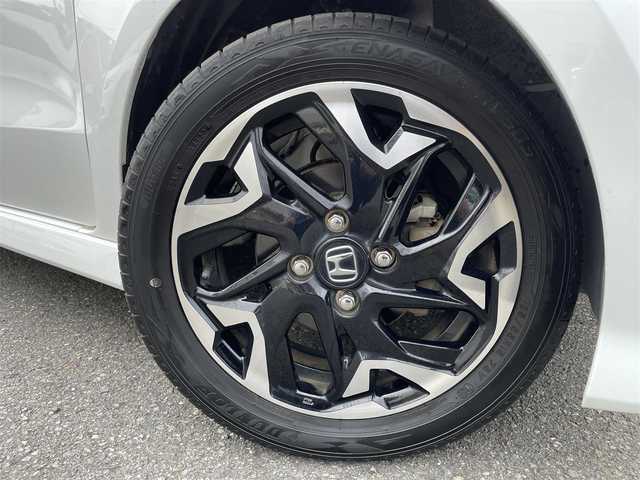 ホンダ Ｎ ＢＯＸ カスタム G L ターボ ホンダセンシング 静岡県 2020(令2)年 3.3万km プラチナホワイトパール 両側パワースライドドア/純正8インチメモリナビ・フルセグTV/DVD/CD/SD/USB/Bluetooth/バックカメラ/純正エアロ/純正15インチアルミホイール/HONDA SENSING/・アダプティブクルーズコントロール（ACC）/・衝突軽減ブレーキ（CMBS）/・車線維持支援システム（LKAS）/・誤発進抑制機能/・先行車発進お知らせ機能/・オートハイビーム/・標識認識機能/ハーフレザーシート/パドルシフト/ビルトインETC/LEDライト/スマートキー2個/プッシュスタート/新車時保証書/取扱説明書/ナビ取扱説明書