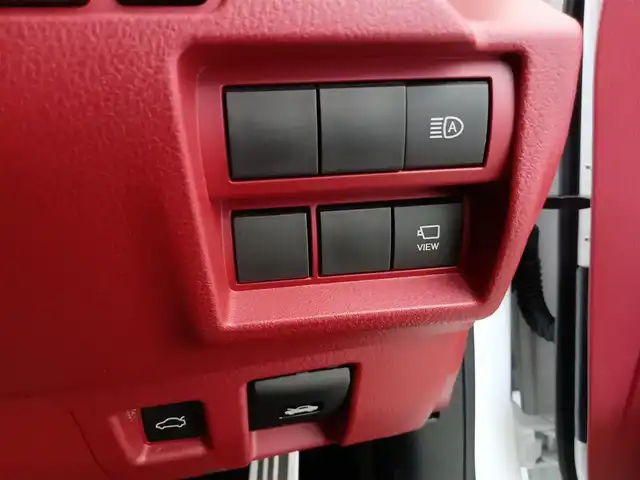 レクサス ＩＳ 350 Fスポーツ 愛知県 2022(令4)年 3.1万km ホワイトノーヴァガラスフレーク 純正12.3インチナビ/(CD/DVD/フルセグTV/Bluetooth)/・パノラミックビューモニター/・レクサスセーフティシステム/・レーンキープアシスト/・プリクラッシュセーフティ/・レーダークルーズコントロール/・オートマチックハイビーム/・ブラインドスポットモニター/・クリアランスソナー/・ETC/・ドライブレコーダー/・レザーシート/・シートヒーター/・パワーシート/・ハンドルヒーター/・純正フロアマット/・純正19インチアルミホイール/・パドルシフト/・