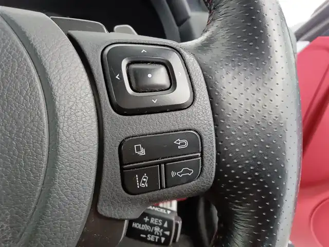 レクサス ＩＳ 350 Fスポーツ 愛知県 2022(令4)年 3.1万km ホワイトノーヴァガラスフレーク 純正12.3インチナビ/(CD/DVD/フルセグTV/Bluetooth)/・パノラミックビューモニター/・レクサスセーフティシステム/・レーンキープアシスト/・プリクラッシュセーフティ/・レーダークルーズコントロール/・オートマチックハイビーム/・ブラインドスポットモニター/・クリアランスソナー/・ETC/・ドライブレコーダー/・レザーシート/・シートヒーター/・パワーシート/・ハンドルヒーター/・純正フロアマット/・純正19インチアルミホイール/・パドルシフト/・