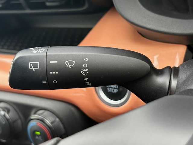 トヨタ ヤリス X 大阪府 2020(令2)年 2万km ホワイトパールクリスタルシャイン 純正8型Tconnectナビ/バックカメラ/フルセグ/トヨタセーフティセンス/ドライブレコーダー/ステアリングスイッチ/カーテンエアバック/ドアバイザー/電動格納ミラー/プッシュスタート/スマートキー