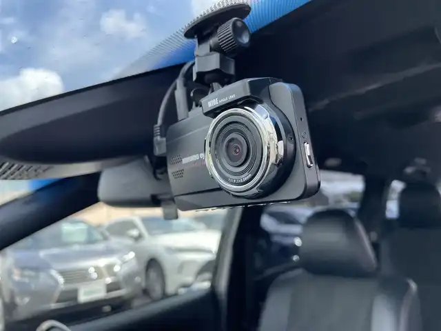 トヨタ エスティマ ハイブリッド アエラス プレミアム 東京都 2019(令1)年 3.8万km ブラック 純正９型ナビ　/純正１２型後席モニター/両側電動　/フロント・リアカメラ　/ＡＣ１００Ｖ　/ＨＤＭＩ　/前後ドラレコ　/ビルトイン２．０ＥＴＣ　/純正ＡＷ冬タイヤ車載　/オットマン　/ＬＥＤヘッド　/パワーシート/追従クルコン/純正フロアマット/純正ステアリング車載