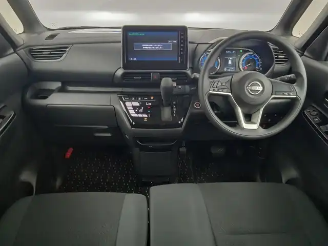 日産 ルークス ハイウェイスター X 愛知県 2023(令5)年 1.3万km パープルＭ エマージェンシーブレーキ/・車線逸脱警報システム/・先行車発進システム/・クリアランスソナー/・標識認識機能/・先行車発進お知らせ機/・車線逸脱警報能/純正ディスプレイオーディオ/（Bluetooth/AppleCarPlay）/全方位カメラ/純正ドライブレコーダー（ナビ連動・フロント・インカメラ）/片側パワースライドドア/純正LEDライト/純正フロアマット/純正AW/オートライト/オートマチックハイビーム/ETC/ロールサンシェード/ドアバザー/スマートキー