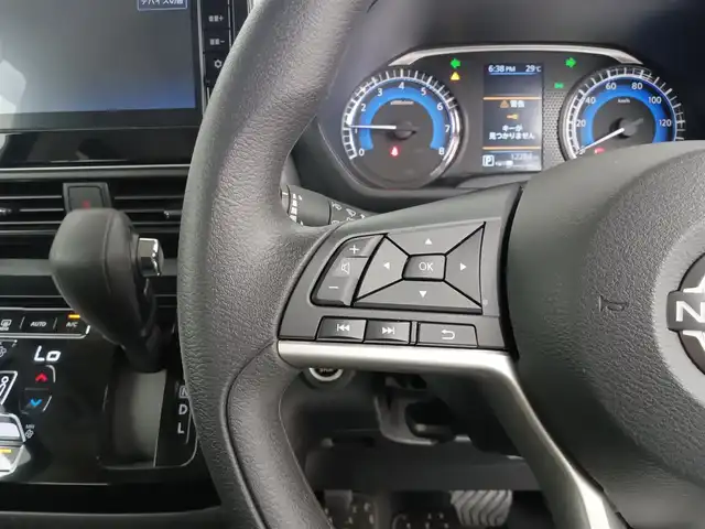 日産 ルークス ハイウェイスター X 愛知県 2023(令5)年 1.3万km パープルＭ エマージェンシーブレーキ/・車線逸脱警報システム/・先行車発進システム/・クリアランスソナー/・標識認識機能/・先行車発進お知らせ機/・車線逸脱警報能/純正ディスプレイオーディオ/（Bluetooth/AppleCarPlay）/全方位カメラ/純正ドライブレコーダー（ナビ連動・フロント・インカメラ）/片側パワースライドドア/純正LEDライト/純正フロアマット/純正AW/オートライト/オートマチックハイビーム/ETC/ロールサンシェード/ドアバザー/スマートキー