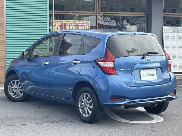 日産 ノート X FOUR 長野県 2018(平30)年 5.8万km シャイニングブルー 4WD/社外ナビ/・Bluetooth/CD/DVD/バックカメラ/社外ETC/社外フロアマット/社外14インチAW/LEDオートライト/スペアキー1本/スマートキー/電格ミラー/取り扱い説明書/保証書
